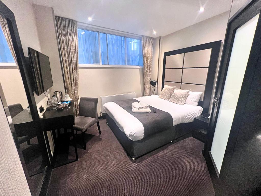 Pop n Style at Great St Helen Hotel - City of London