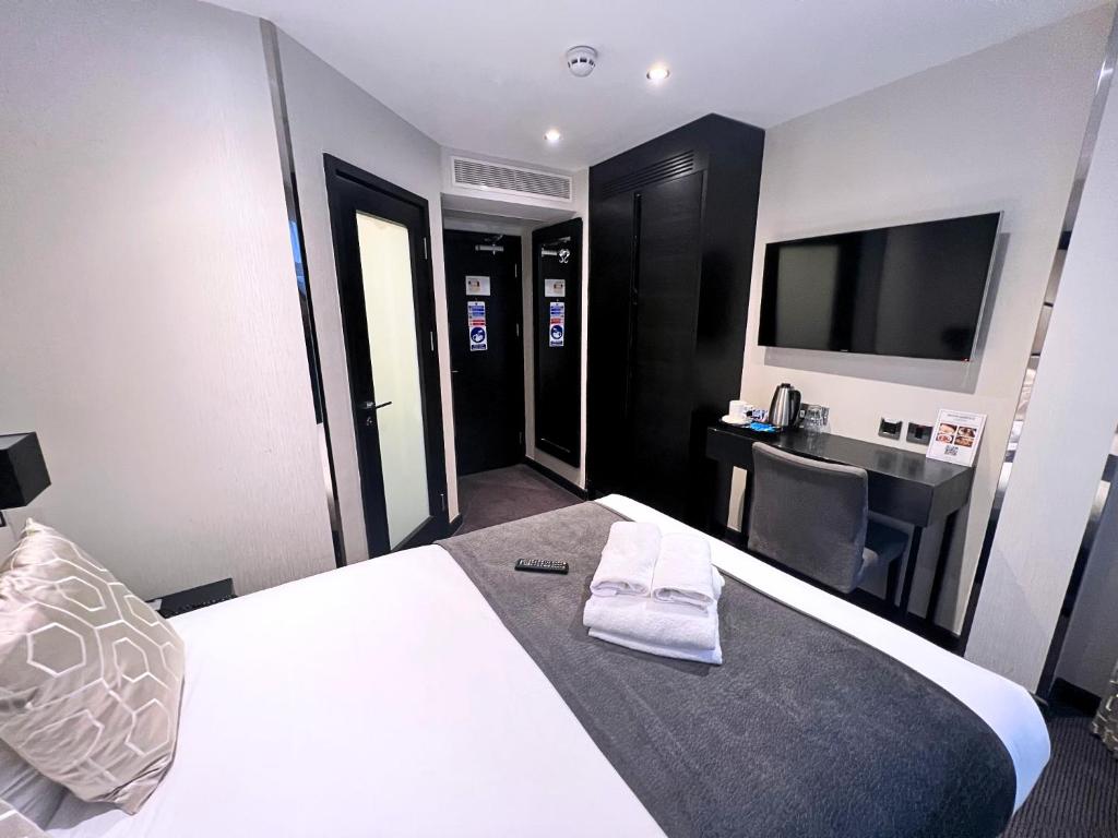 Pop n Style at Great St Helen Hotel - City of London