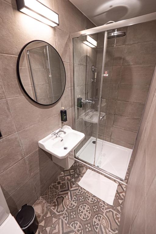 Pop n Style at House of Toby Hotel - London Kings Cross St Pancras & Euston