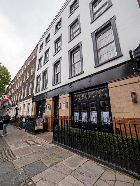 Pop n Style at House of Toby Hotel - London Kings Cross St Pancras & Euston
