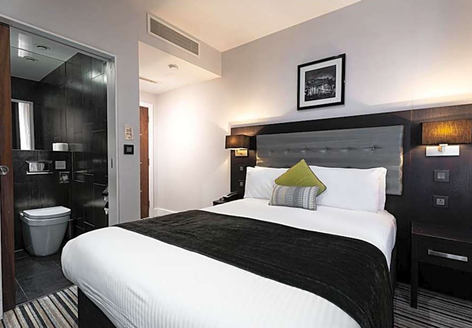 Pop n Style at W14 Hotel - London Kensington (West London)