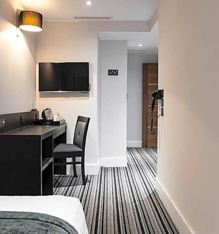 Pop n Style at W14 Hotel - London Kensington (West London)